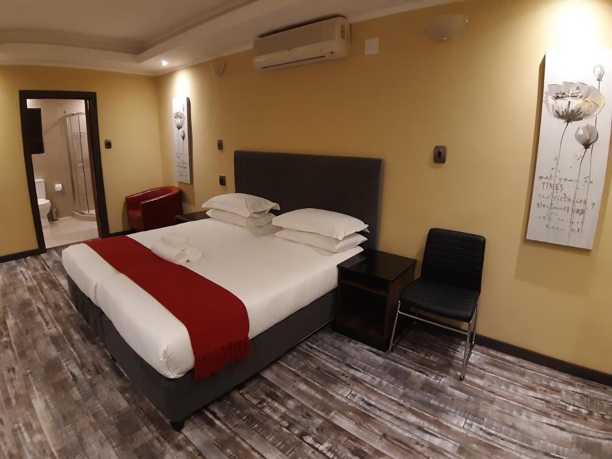 Citystay Ladybrand Bagian luar foto