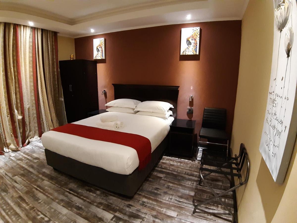 Citystay Ladybrand Bagian luar foto